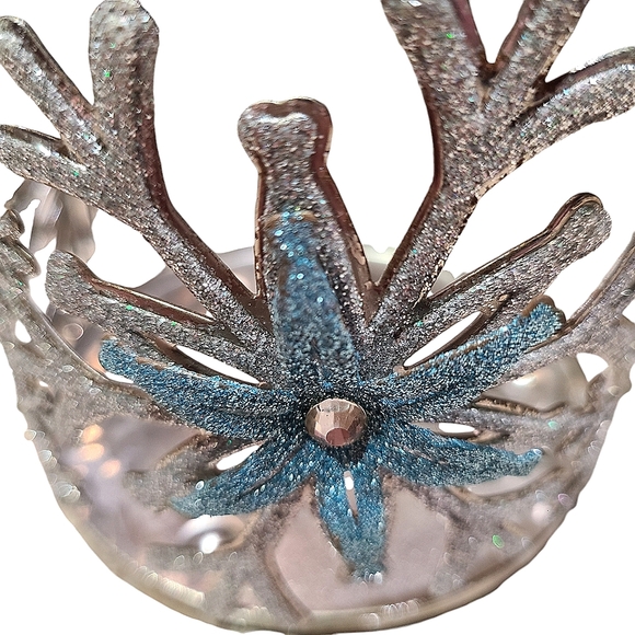 Glitter Snowflake Short 3-Wick Candle Holder Silver, Blue, & White - Picture 4 of 4